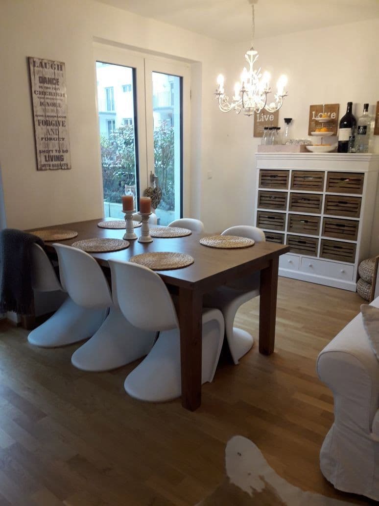 Prenájom bytu 2-izbový 80 m², Hertha-Genzmer-Strasse 57, Wiesbaden, Hesensko Prenájom bytu 2-izbový 80 m², Hertha-Genzmer-Strasse 57, Wiesbaden, Hesensko