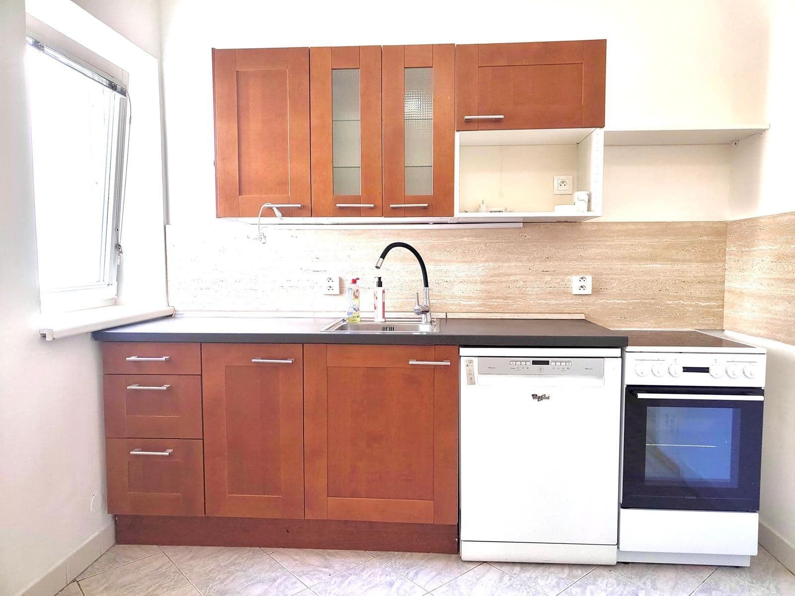 Prenájom bytu 3-izbový 61 m², Pod Karlovarskou silnicí, Praha, Praha Prenájom bytu 3-izbový 61 m², Pod Karlovarskou silnicí, Praha, Praha