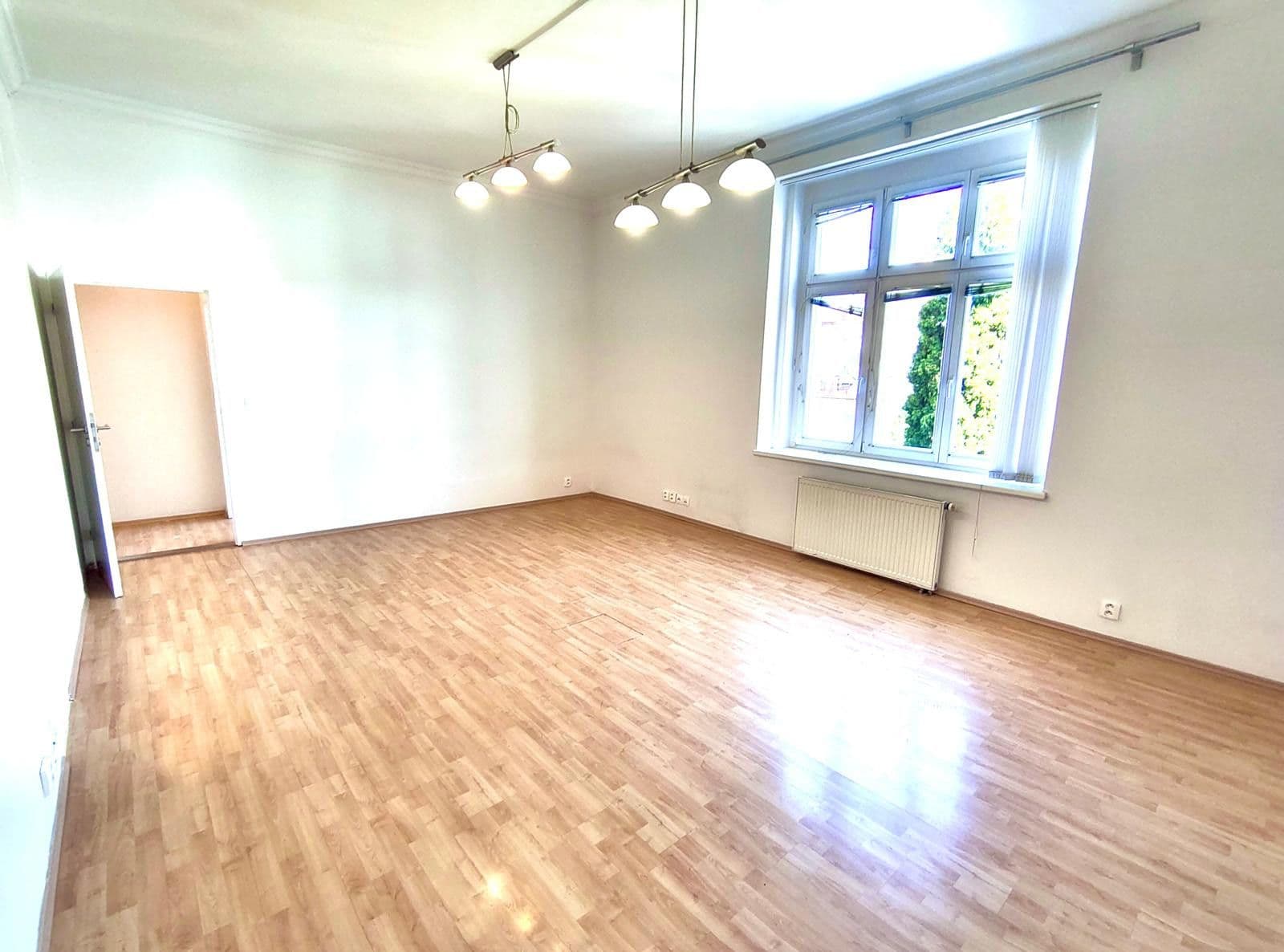 Prenájom bytu 3-izbový 61 m², Pod Karlovarskou silnicí, Praha, Praha Prenájom bytu 3-izbový 61 m², Pod Karlovarskou silnicí, Praha, Praha