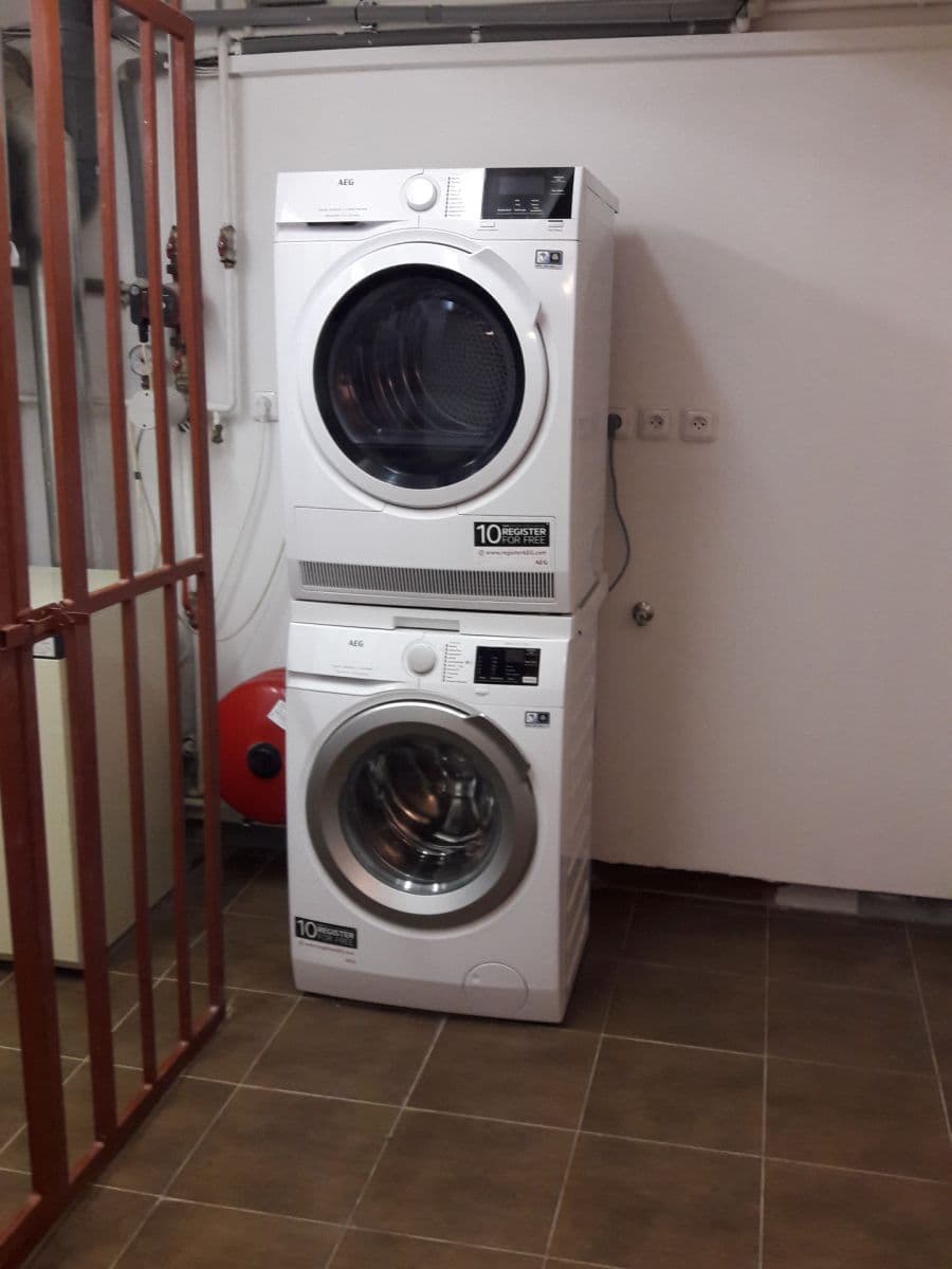 Prenájom bytu 3-izbový 61 m², Pod Karlovarskou silnicí, Praha, Praha Prenájom bytu 3-izbový 61 m², Pod Karlovarskou silnicí, Praha, Praha