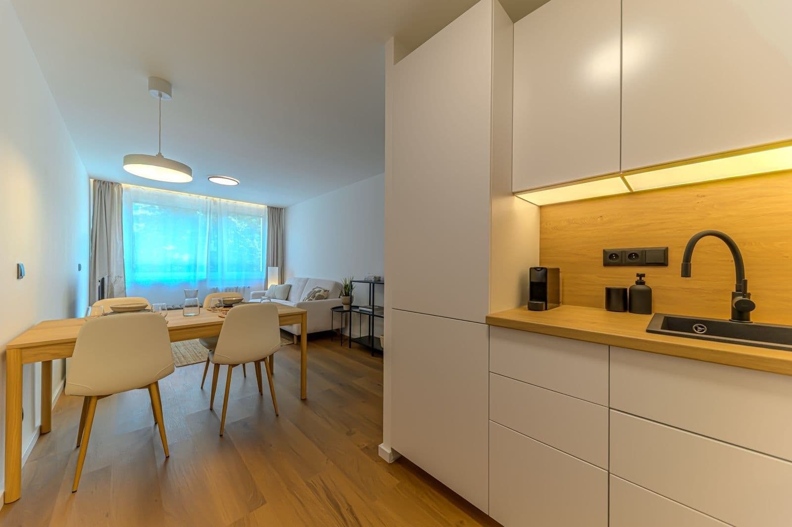 Predaj bytu 2-izbový 43 m², Borovanského, Praha, Praha Predaj bytu 2-izbový 43 m², Borovanského, Praha, Praha