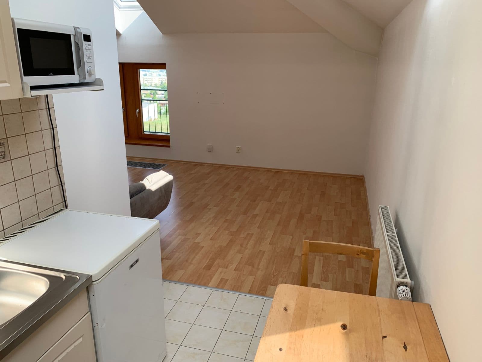 Prenájom bytu 1-izbový 37 m², Padovská, Praha, Praha Prenájom bytu 1-izbový 37 m², Padovská, Praha, Praha