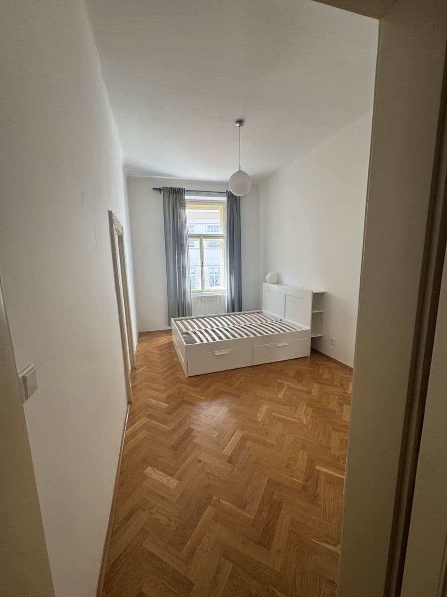 Prenájom bytu 2-izbový 49 m², Na Zderaze, Praha, Praha Prenájom bytu 2-izbový 49 m², Na Zderaze, Praha, Praha