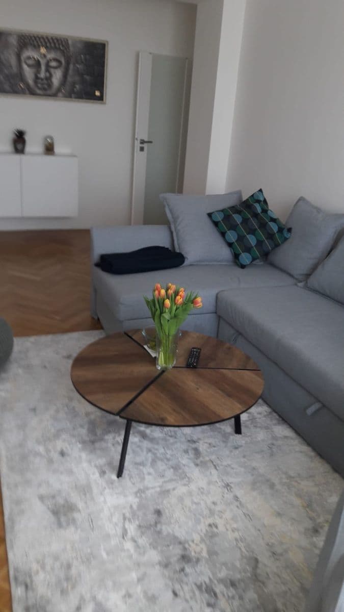 Prenájom bytu 2-izbový 56 m², Púchovská, Praha, Praha Prenájom bytu 2-izbový 56 m², Púchovská, Praha, Praha