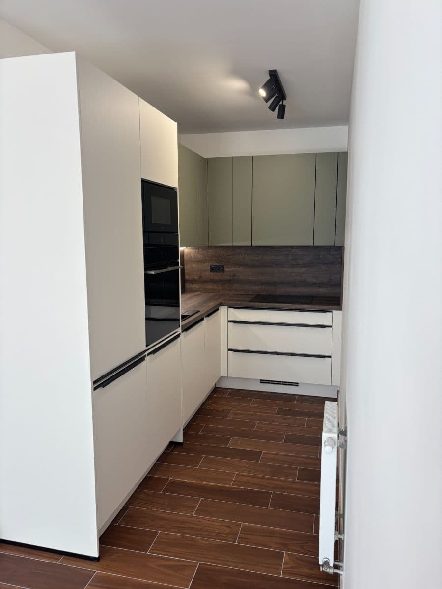 Prenájom bytu 2-izbový 46 m², Třída Jiřího Pelikána, Olomouc, Olomoucký kraj Prenájom bytu 2-izbový 46 m², Třída Jiřího Pelikána, Olomouc, Olomoucký kraj