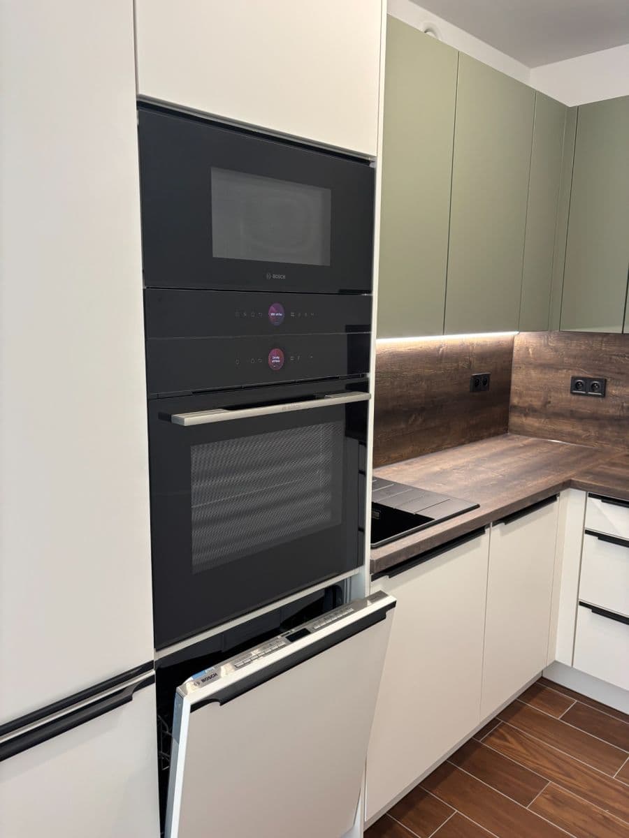 Prenájom bytu 2-izbový 46 m², Třída Jiřího Pelikána, Olomouc, Olomoucký kraj Prenájom bytu 2-izbový 46 m², Třída Jiřího Pelikána, Olomouc, Olomoucký kraj