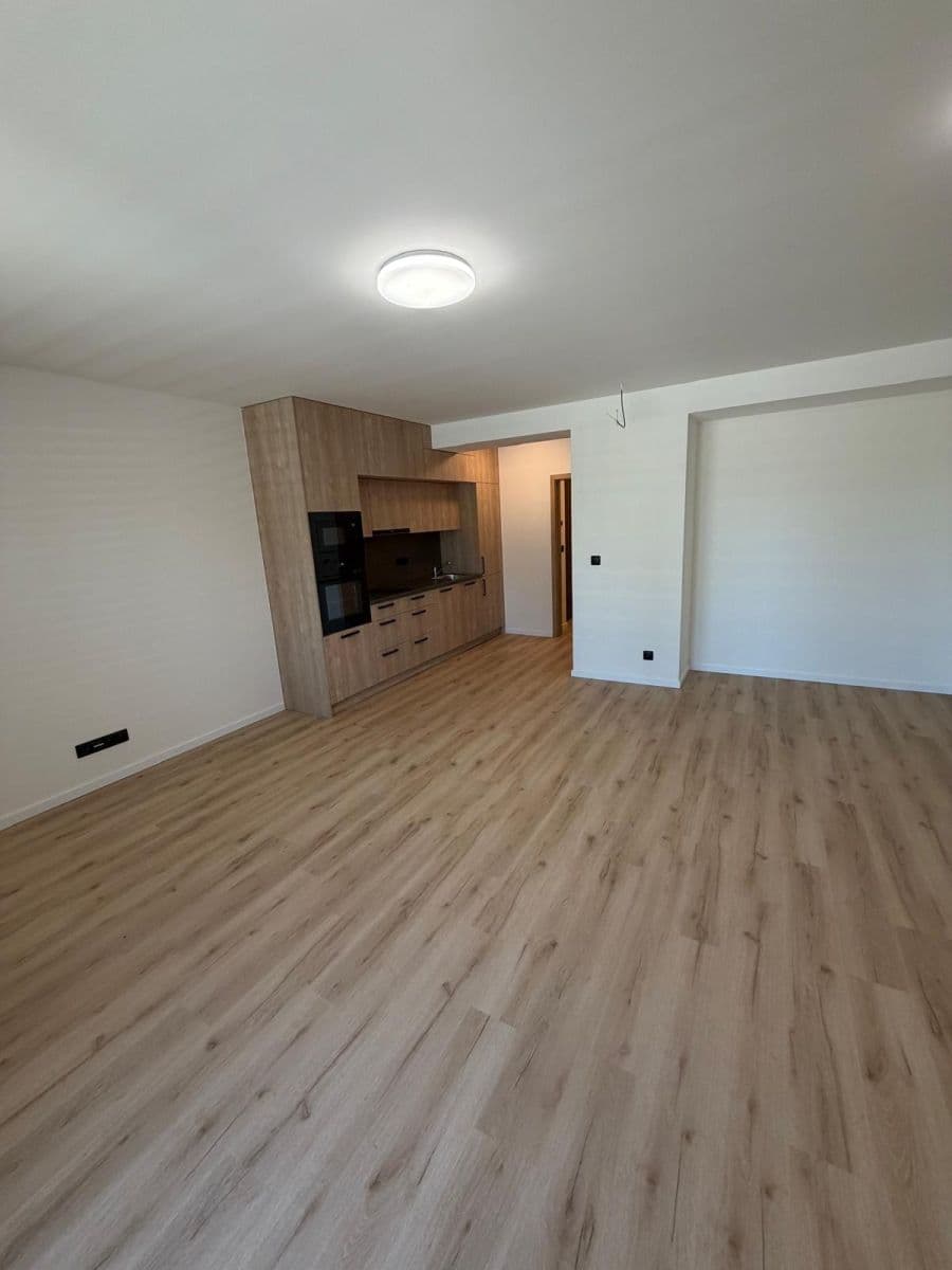 Prenájom bytu 1-izbový 43 m², Nad dědinou, Brno, Jihomoravský kraj Prenájom bytu 1-izbový 43 m², Nad dědinou, Brno, Jihomoravský kraj