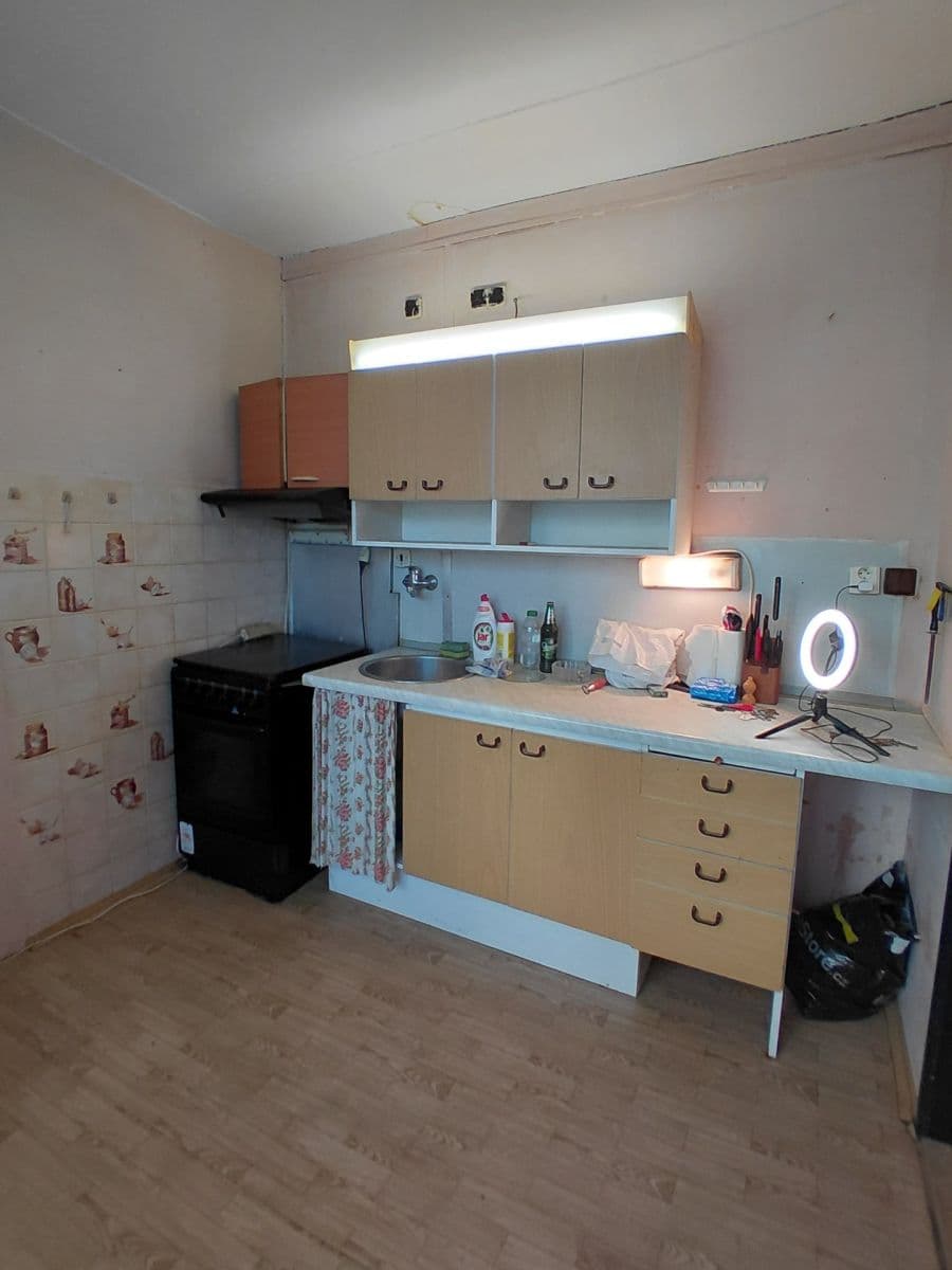Predaj bytu 3-izbový 76 m², Rumunská, Čelákovice, Středočeský kraj Predaj bytu 3-izbový 76 m², Rumunská, Čelákovice, Středočeský kraj