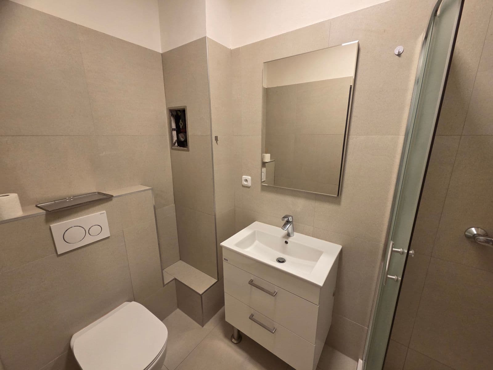 Prenájom bytu 1-izbový 40 m², Purkyňova, Liberec, Liberecký kraj Prenájom bytu 1-izbový 40 m², Purkyňova, Liberec, Liberecký kraj
