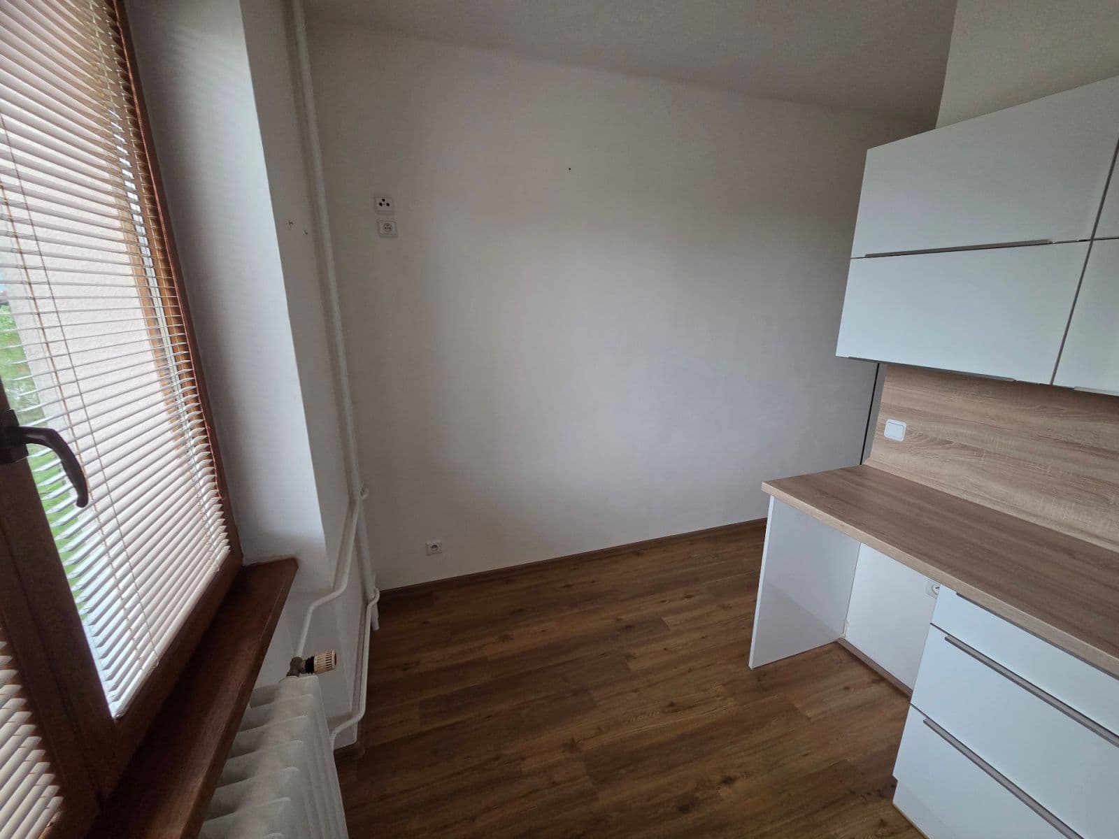 Prenájom bytu 1-izbový 40 m², Purkyňova, Liberec, Liberecký kraj Prenájom bytu 1-izbový 40 m², Purkyňova, Liberec, Liberecký kraj
