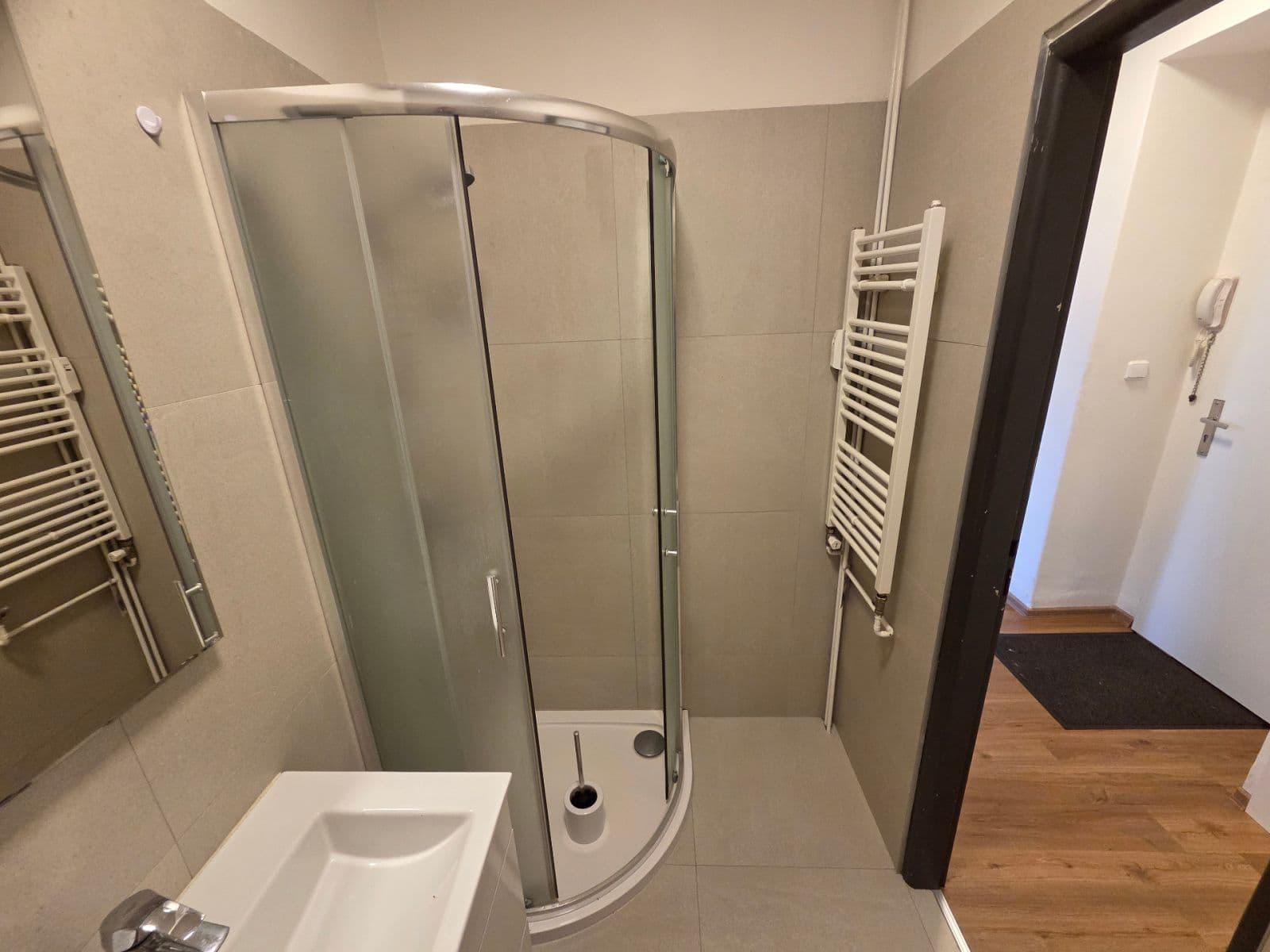 Prenájom bytu 1-izbový 40 m², Purkyňova, Liberec, Liberecký kraj Prenájom bytu 1-izbový 40 m², Purkyňova, Liberec, Liberecký kraj