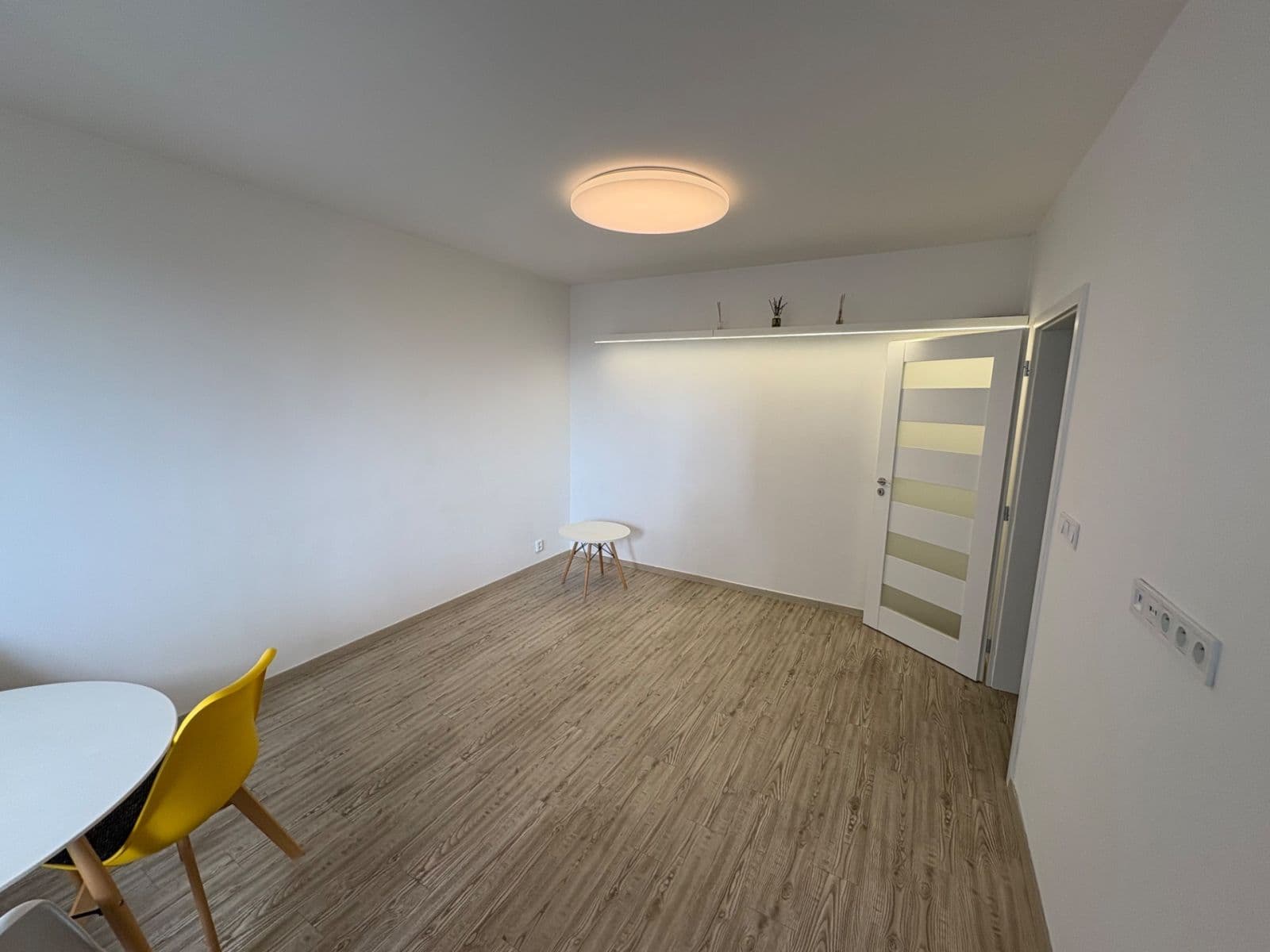Prenájom bytu 2-izbový 56 m², Praha, Praha Prenájom bytu 2-izbový 56 m², Praha, Praha