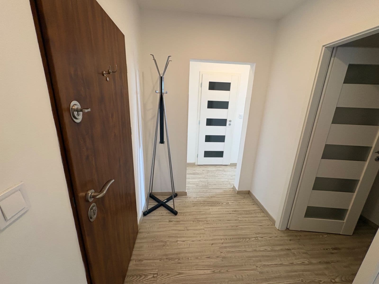 Prenájom bytu 2-izbový 56 m², Praha, Praha Prenájom bytu 2-izbový 56 m², Praha, Praha