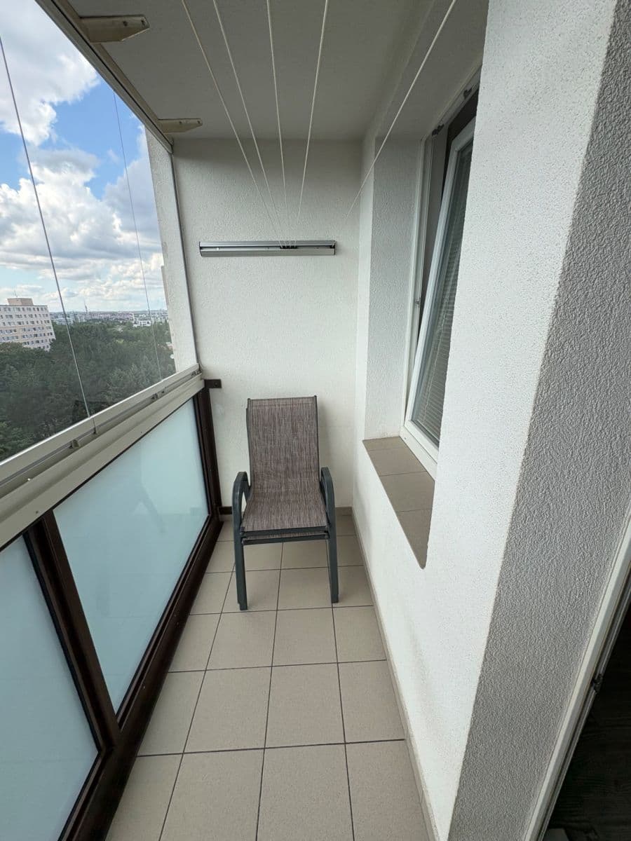 Prenájom bytu 2-izbový 56 m², Praha, Praha Prenájom bytu 2-izbový 56 m², Praha, Praha