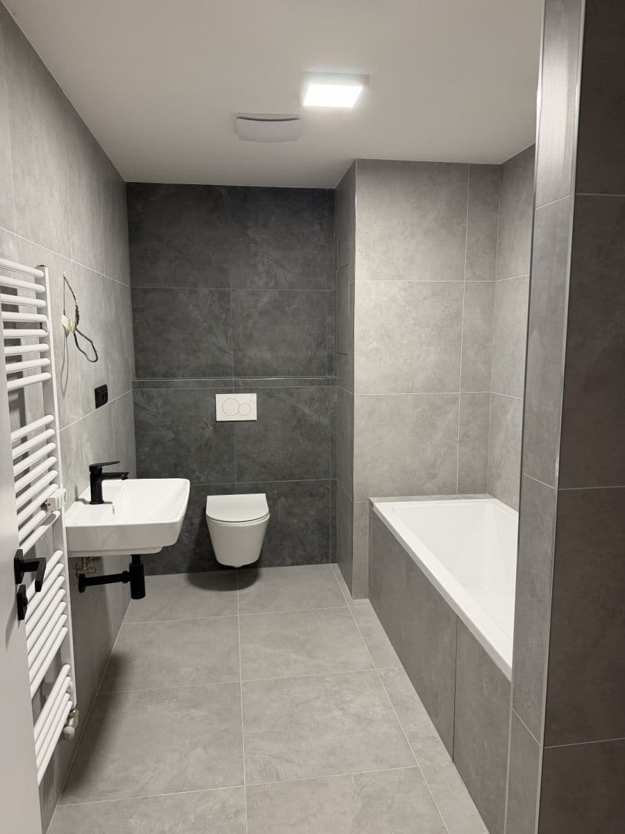 Prenájom bytu 2-izbový 58 m², Bratislavská, Brno, Jihomoravský kraj Prenájom bytu 2-izbový 58 m², Bratislavská, Brno, Jihomoravský kraj