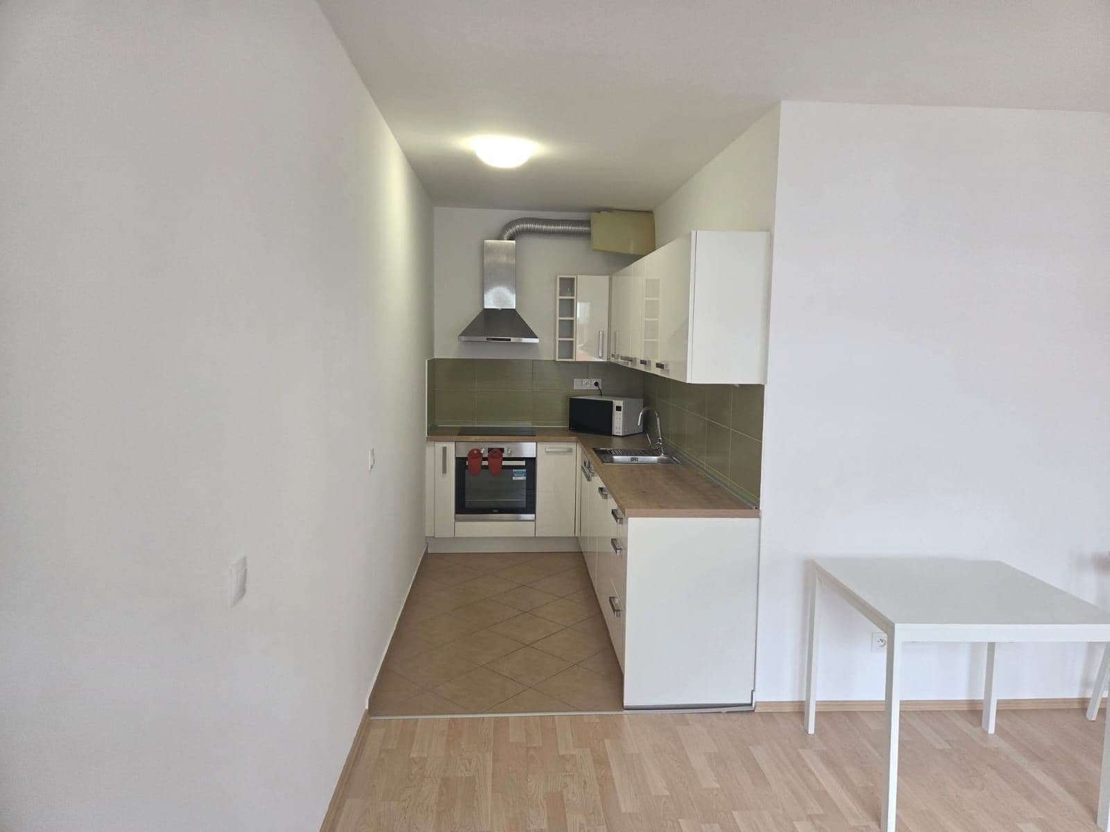 Prenájom bytu 1-izbový 29 m², Miloše Havla, Praha, Praha Prenájom bytu 1-izbový 29 m², Miloše Havla, Praha, Praha