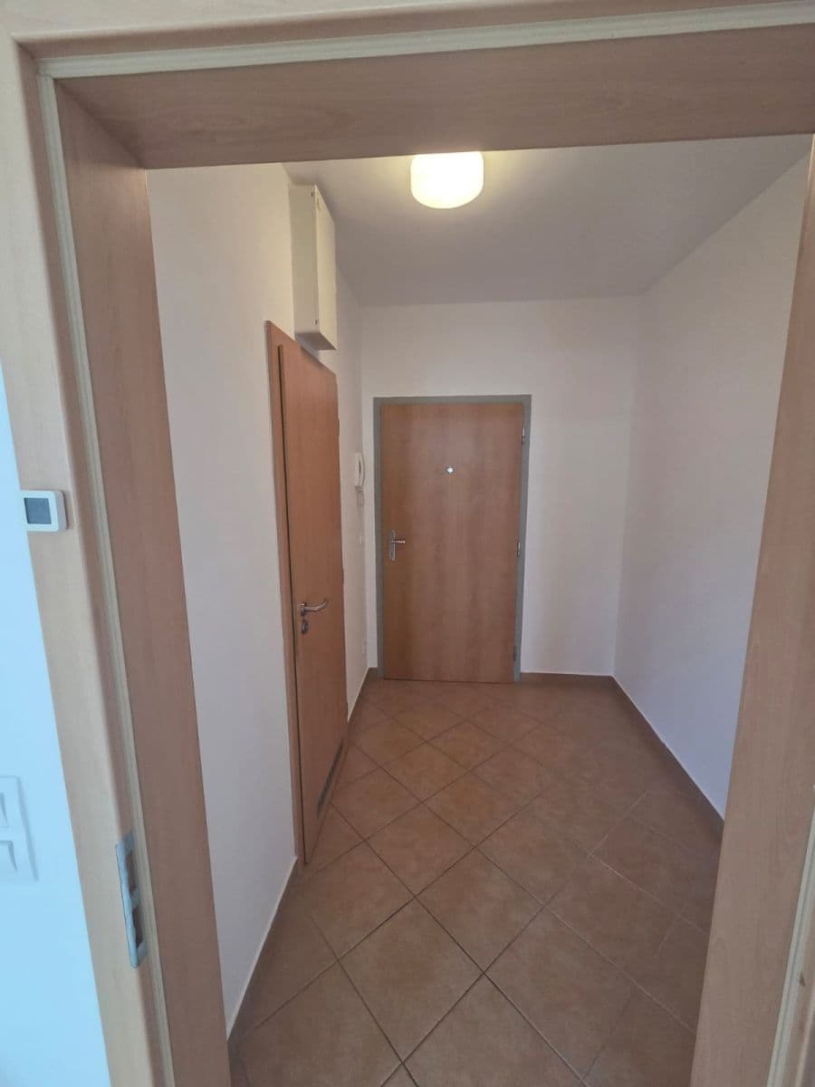 Prenájom bytu 1-izbový 29 m², Miloše Havla, Praha, Praha Prenájom bytu 1-izbový 29 m², Miloše Havla, Praha, Praha