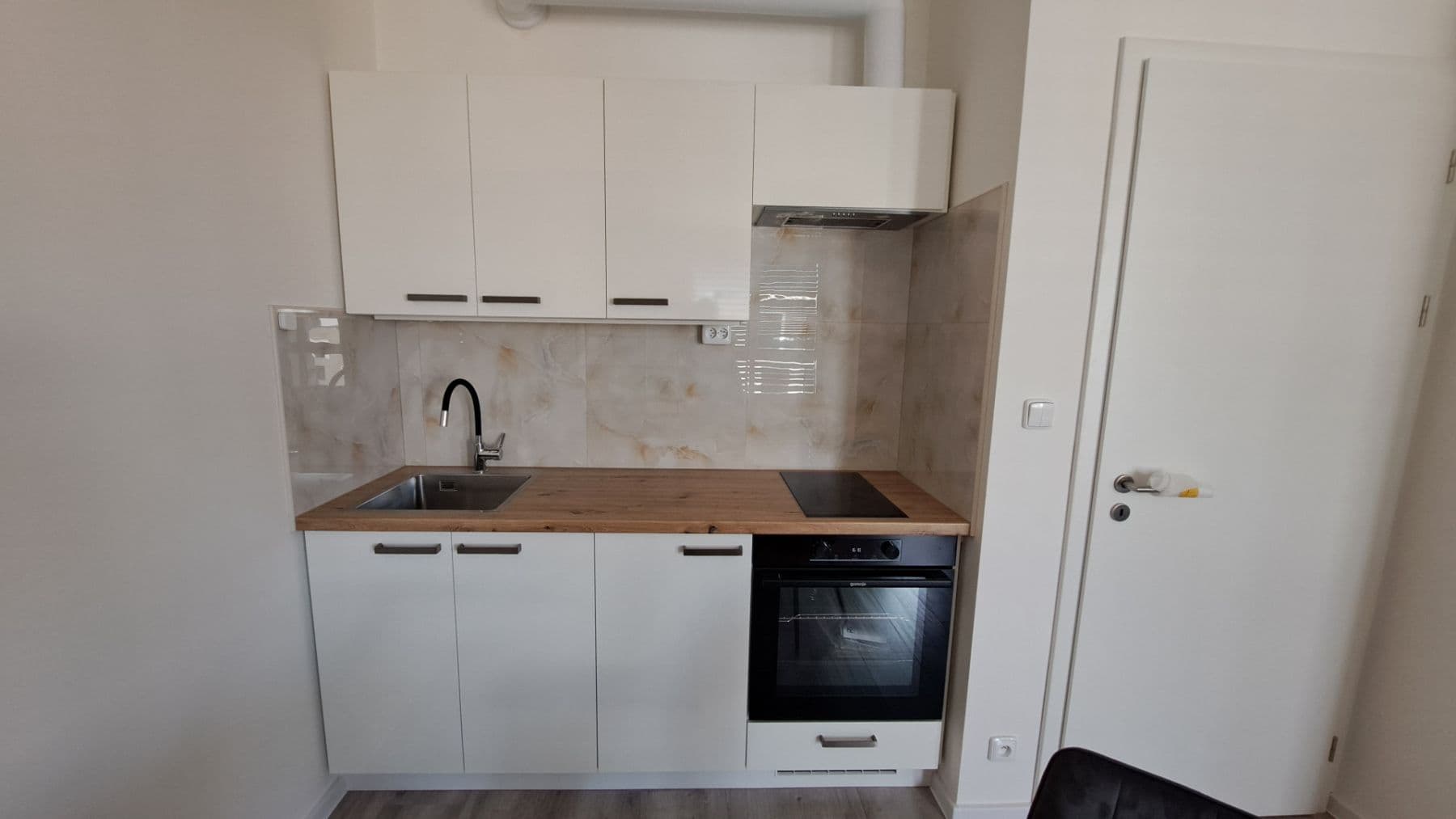 Prenájom bytu 1-izbový 34 m², Stočesova, Praha, Praha Prenájom bytu 1-izbový 34 m², Stočesova, Praha, Praha