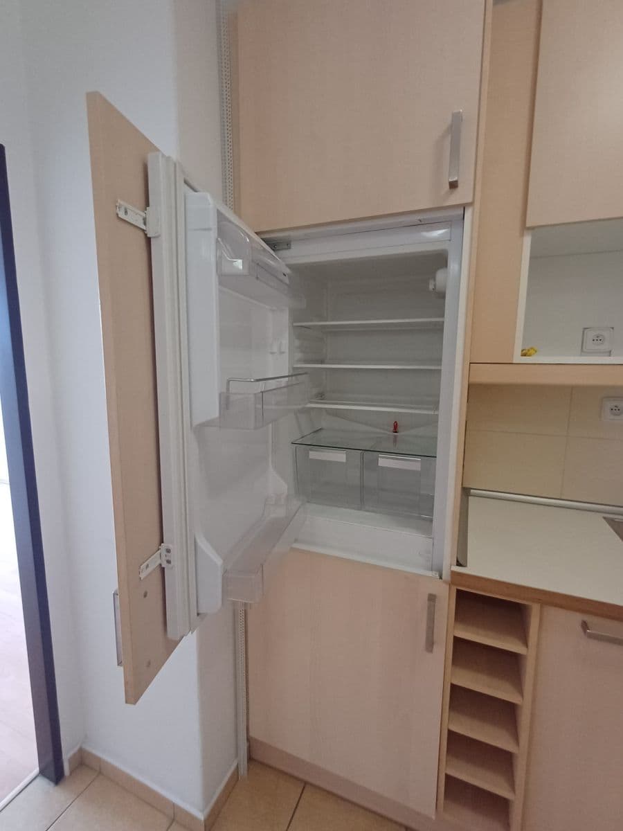Prenájom bytu 3-izbový 80 m², Ukrajinská, Praha, Praha Prenájom bytu 3-izbový 80 m², Ukrajinská, Praha, Praha
