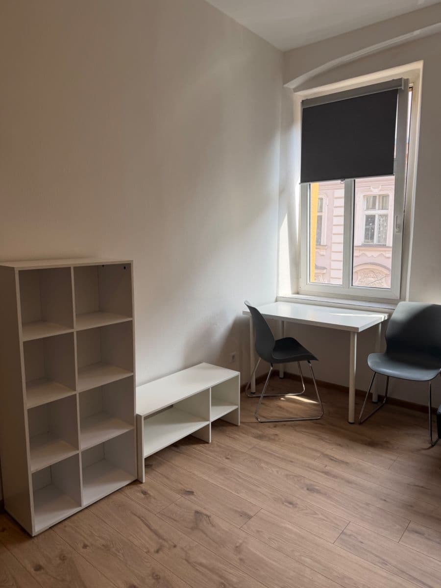 Prenájom bytu 1-izbový 33 m², Sevastopolská, Praha, Praha Prenájom bytu 1-izbový 33 m², Sevastopolská, Praha, Praha