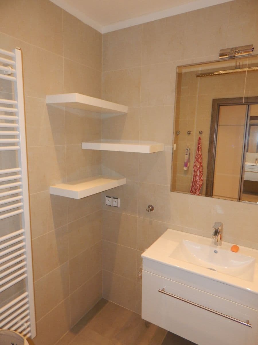 Prenájom bytu 2-izbový 53 m², Senegalská, Praha, Praha Prenájom bytu 2-izbový 53 m², Senegalská, Praha, Praha