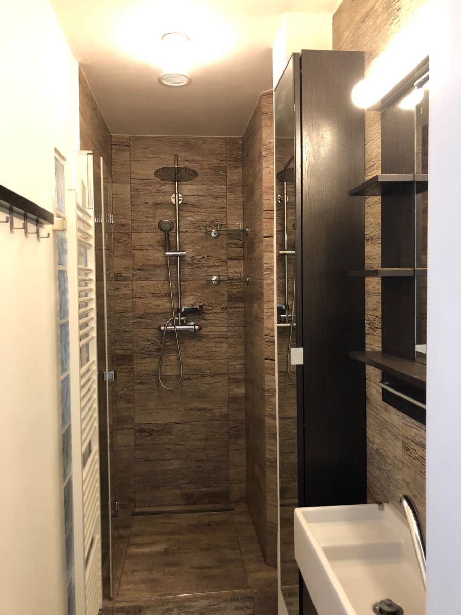 Prenájom bytu 2-izbový 65 m², Tusarova, Praha, Praha Prenájom bytu 2-izbový 65 m², Tusarova, Praha, Praha