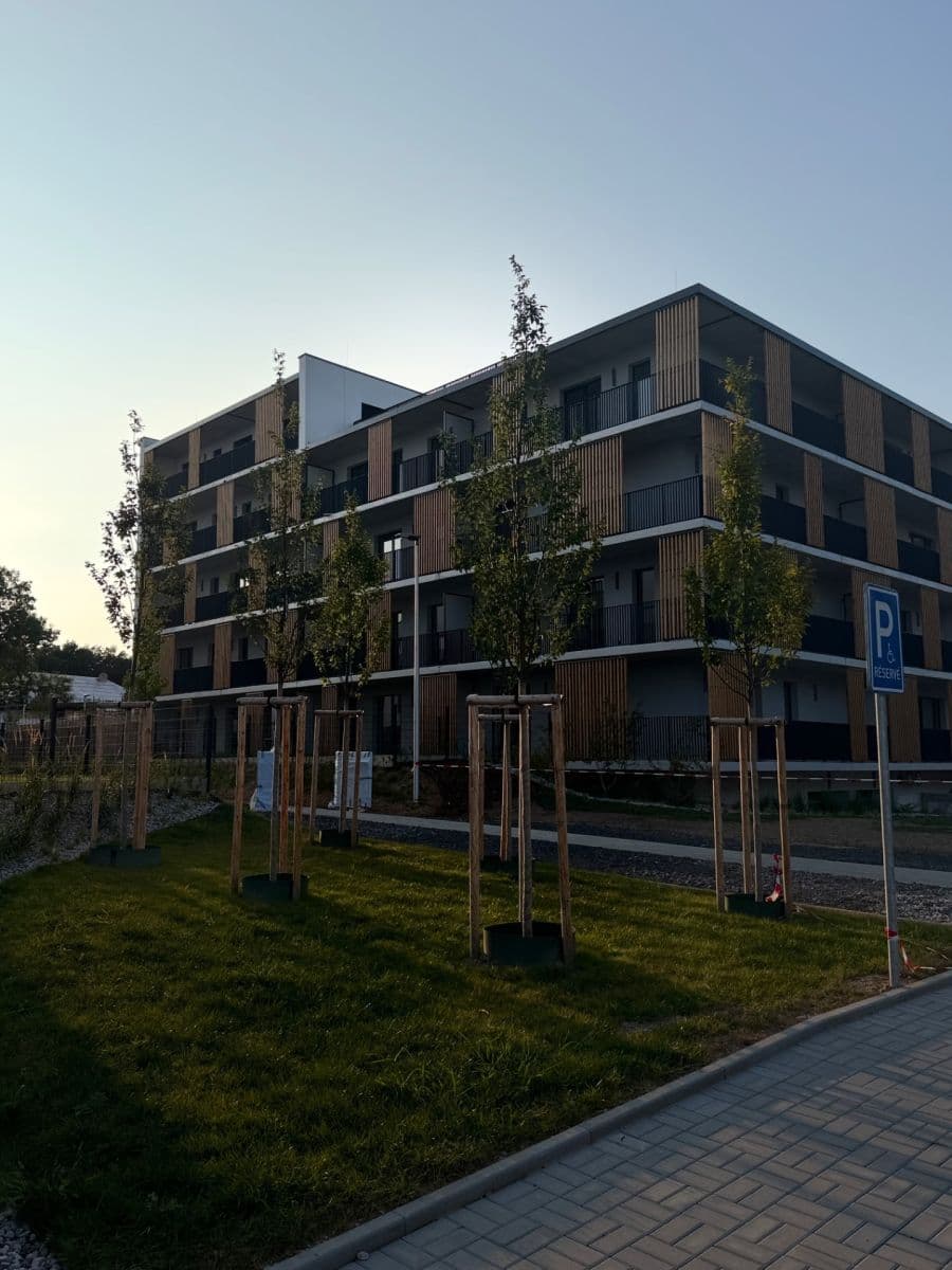 Prenájom bytu 2-izbový 62 m², V. Kratochvíla, Kladno, Středočeský kraj Prenájom bytu 2-izbový 62 m², V. Kratochvíla, Kladno, Středočeský kraj