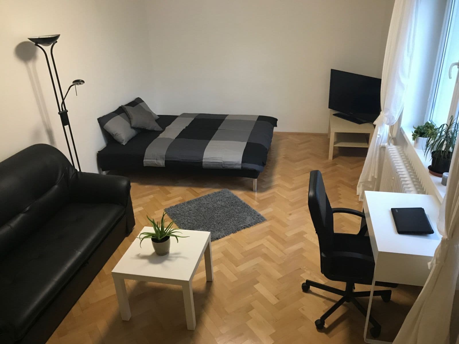 Prenájom bytu 2-izbový 54 m², Poděbradská, Praha, Praha Prenájom bytu 2-izbový 54 m², Poděbradská, Praha, Praha