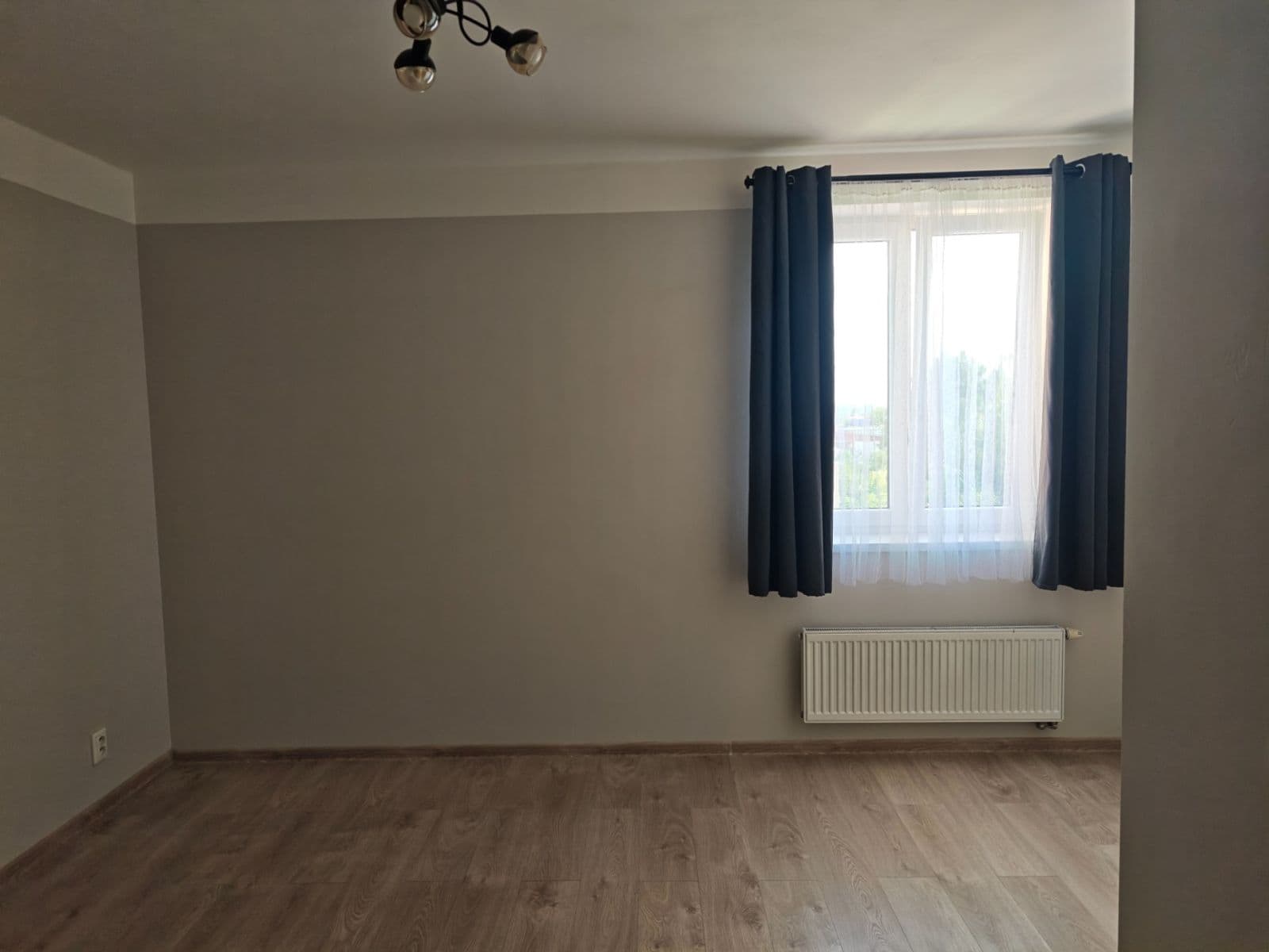 Prenájom bytu 2-izbový 44 m², V Honech, Klecany, Středočeský kraj Prenájom bytu 2-izbový 44 m², V Honech, Klecany, Středočeský kraj