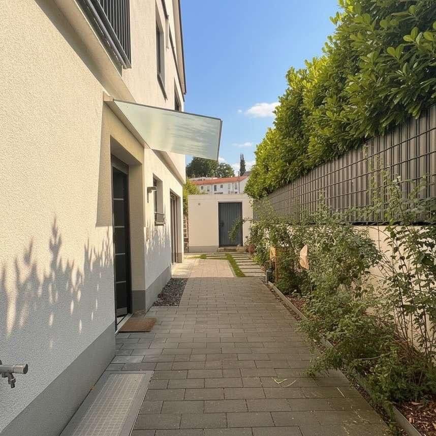Predaj domu 175 m², pozemok 330 m², Landshut, Bavorsko Predaj domu 175 m², pozemok 330 m², Landshut, Bavorsko