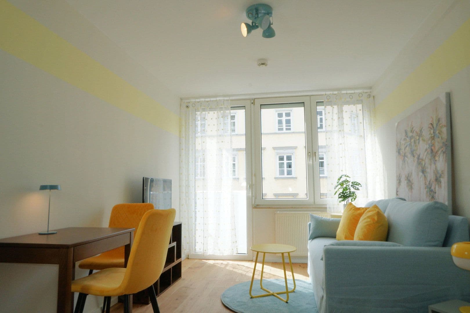 Prenájom bytu 1-izbový 22 m², Türkenstraße 80, München, Bavorsko Prenájom bytu 1-izbový 22 m², Türkenstraße 80, München, Bavorsko