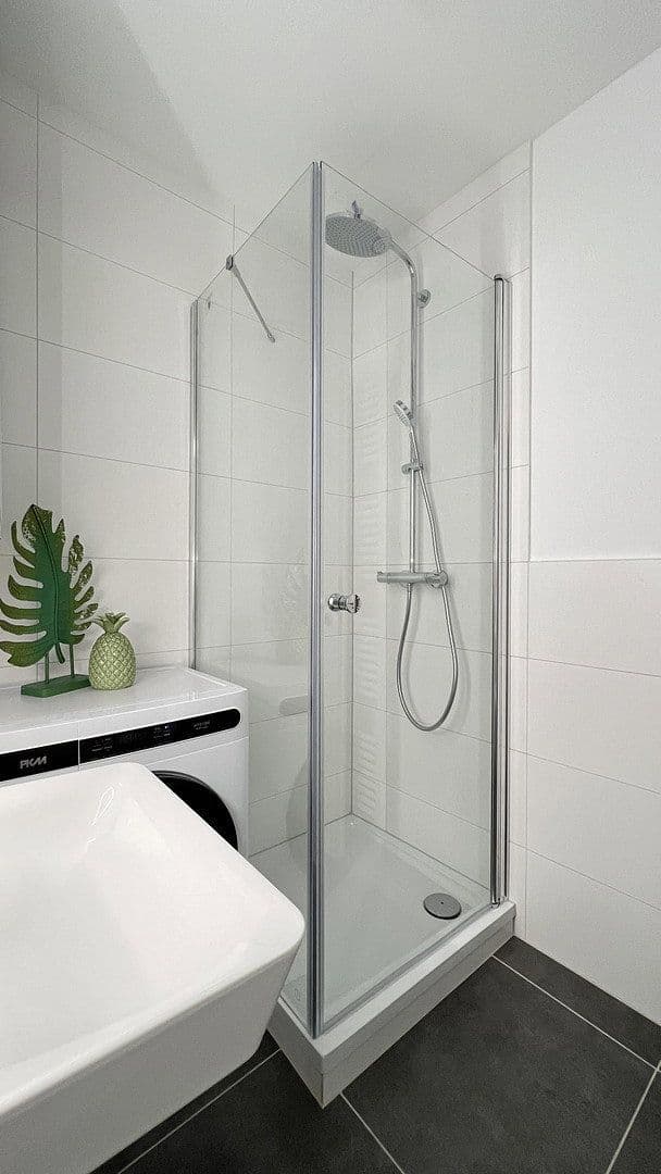 Prenájom bytu 1-izbový 37 m², Stuttgart, Bádensko-Wurttembersko Prenájom bytu 1-izbový 37 m², Stuttgart, Bádensko-Wurttembersko