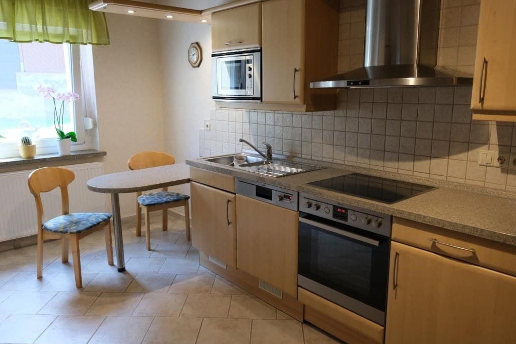 Predaj domu 200 m², pozemok 1.286 m², Zur Burg 10, Rabenstein/Fläming, Brandenbursko Predaj domu 200 m², pozemok 1.286 m², Zur Burg 10, Rabenstein/Fläming, Brandenbursko