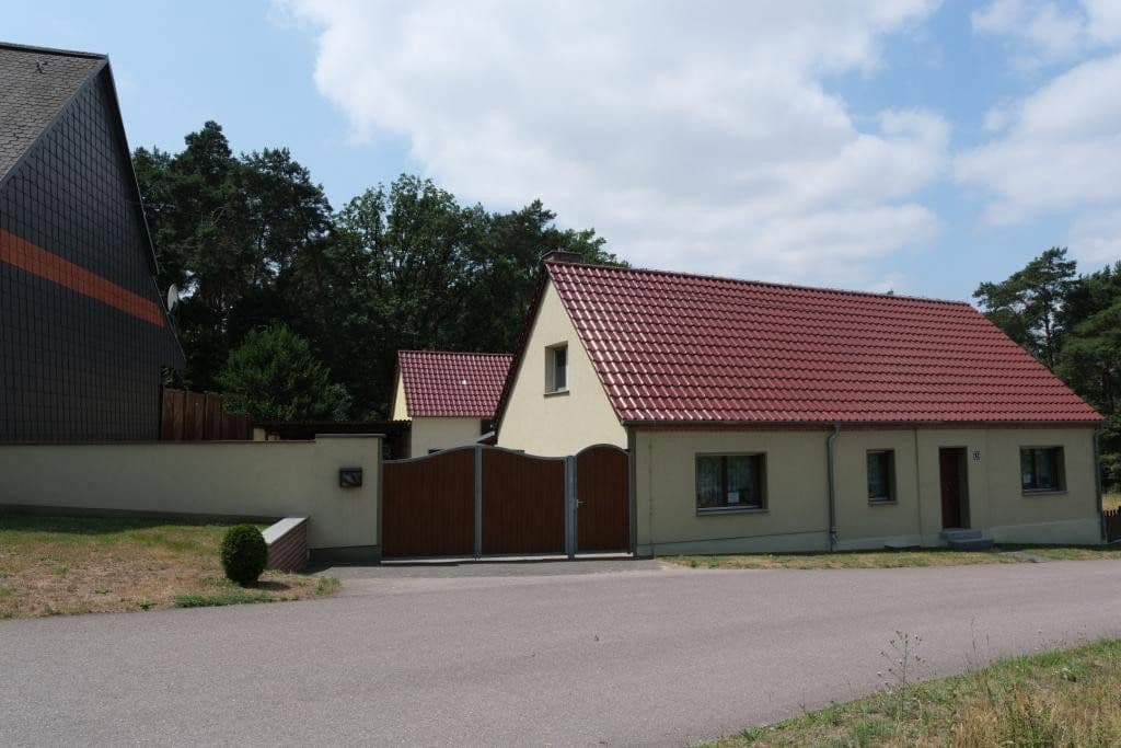 Predaj domu 200 m², pozemok 1.286 m², Zur Burg 10, Rabenstein/Fläming, Brandenbursko Predaj domu 200 m², pozemok 1.286 m², Zur Burg 10, Rabenstein/Fläming, Brandenbursko