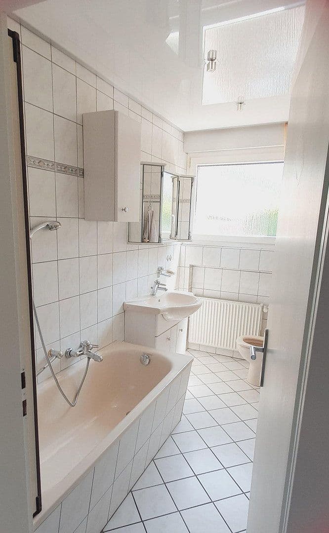 Predaj domu 180 m², pozemok 407 m², Voerde (Niederrhein), Severné Porýnie - Westfálsko Predaj domu 180 m², pozemok 407 m², Voerde (Niederrhein), Severné Porýnie - Westfálsko