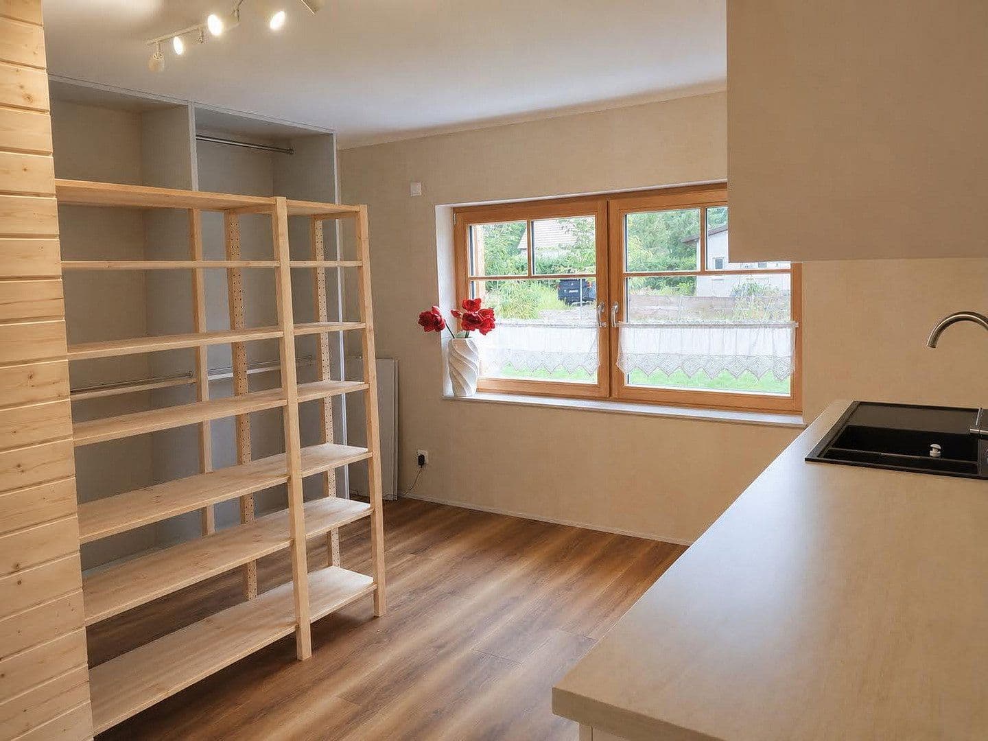 Predaj domu 220 m², pozemok 2.400 m², Am Spreeufer 40, Grünheide (Mark), Brandenbursko Predaj domu 220 m², pozemok 2.400 m², Am Spreeufer 40, Grünheide (Mark), Brandenbursko