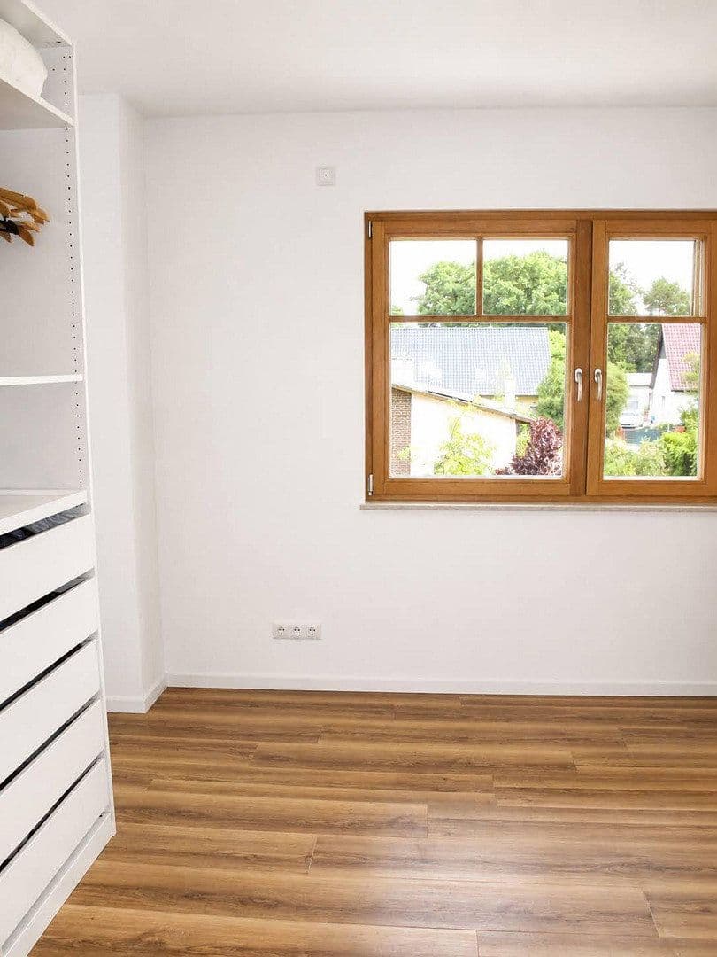 Predaj domu 220 m², pozemok 2.400 m², Am Spreeufer 40, Grünheide (Mark), Brandenbursko Predaj domu 220 m², pozemok 2.400 m², Am Spreeufer 40, Grünheide (Mark), Brandenbursko