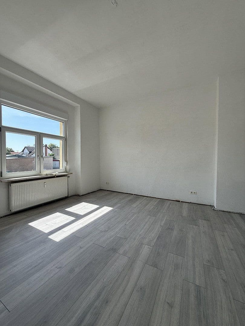 Prenájom bytu 3-izbový 86 m², Niederroßlaer Str. 28, Apolda, Durínsko Prenájom bytu 3-izbový 86 m², Niederroßlaer Str. 28, Apolda, Durínsko