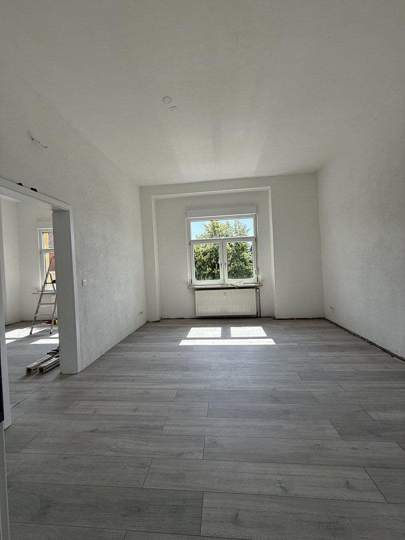 Prenájom bytu 3-izbový 86 m², Niederroßlaer Str. 28, Apolda, Durínsko Prenájom bytu 3-izbový 86 m², Niederroßlaer Str. 28, Apolda, Durínsko