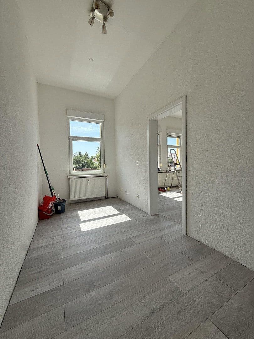 Prenájom bytu 3-izbový 86 m², Niederroßlaer Str. 28, Apolda, Durínsko Prenájom bytu 3-izbový 86 m², Niederroßlaer Str. 28, Apolda, Durínsko