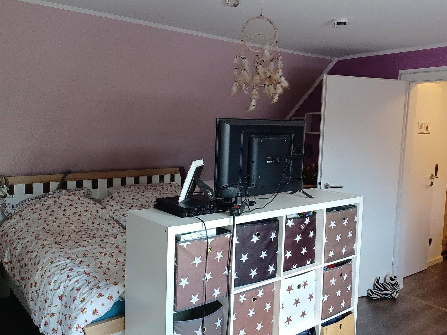 Prenájom bytu 4-izbový 105 m², Solingen, Severné Porýnie - Westfálsko Prenájom bytu 4-izbový 105 m², Solingen, Severné Porýnie - Westfálsko