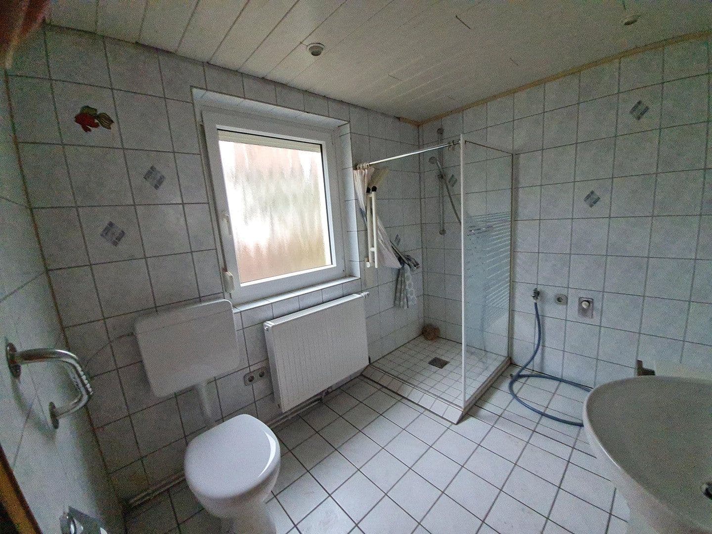 Predaj domu 303 m², pozemok 408 m², Rollshausen, Dolné Sasko Predaj domu 303 m², pozemok 408 m², Rollshausen, Dolné Sasko