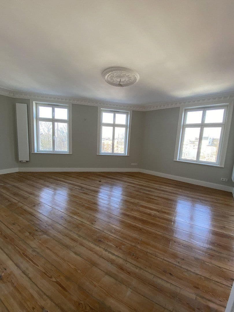 Prenájom bytu 4-izbový 97 m², Hamburg, Hamburg Prenájom bytu 4-izbový 97 m², Hamburg, Hamburg