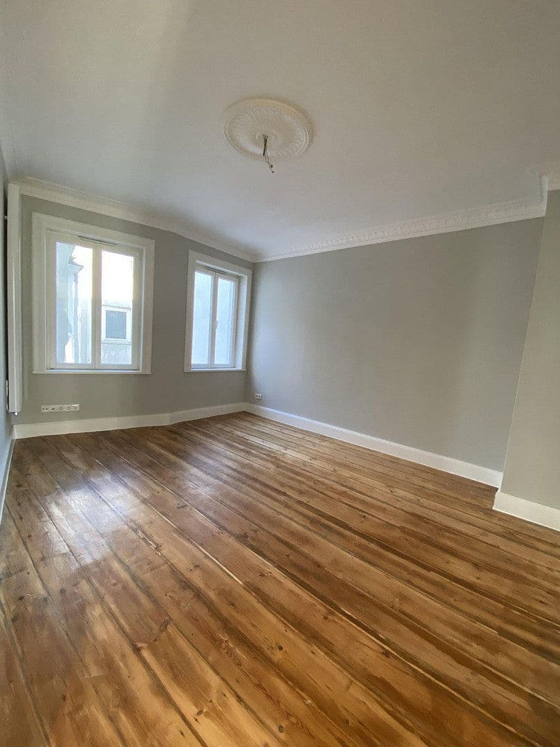 Prenájom bytu 4-izbový 97 m², Hamburg, Hamburg Prenájom bytu 4-izbový 97 m², Hamburg, Hamburg