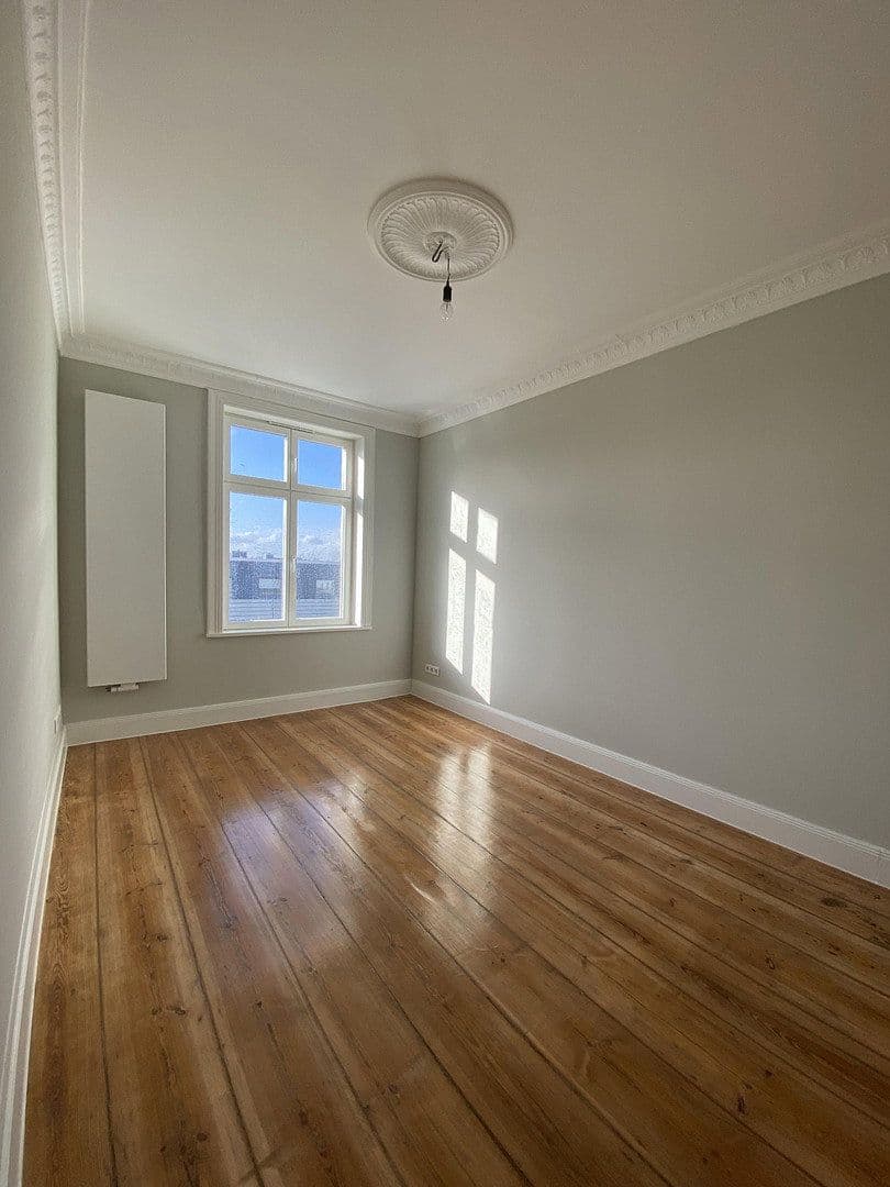 Prenájom bytu 4-izbový 97 m², Hamburg, Hamburg Prenájom bytu 4-izbový 97 m², Hamburg, Hamburg