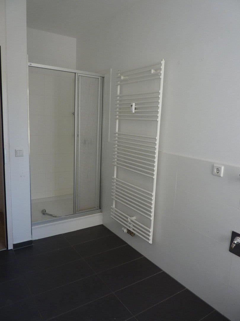 Prenájom bytu 4-izbový 134 m², Jupiterstraße 22, Halle (Saale), Sasko-Anhaltsko Prenájom bytu 4-izbový 134 m², Jupiterstraße 22, Halle (Saale), Sasko-Anhaltsko