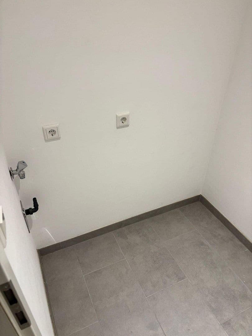 Prenájom bytu 2-izbový 86 m², Mandelring 24, Neustadt, Porýnie-Falcko Prenájom bytu 2-izbový 86 m², Mandelring 24, Neustadt, Porýnie-Falcko