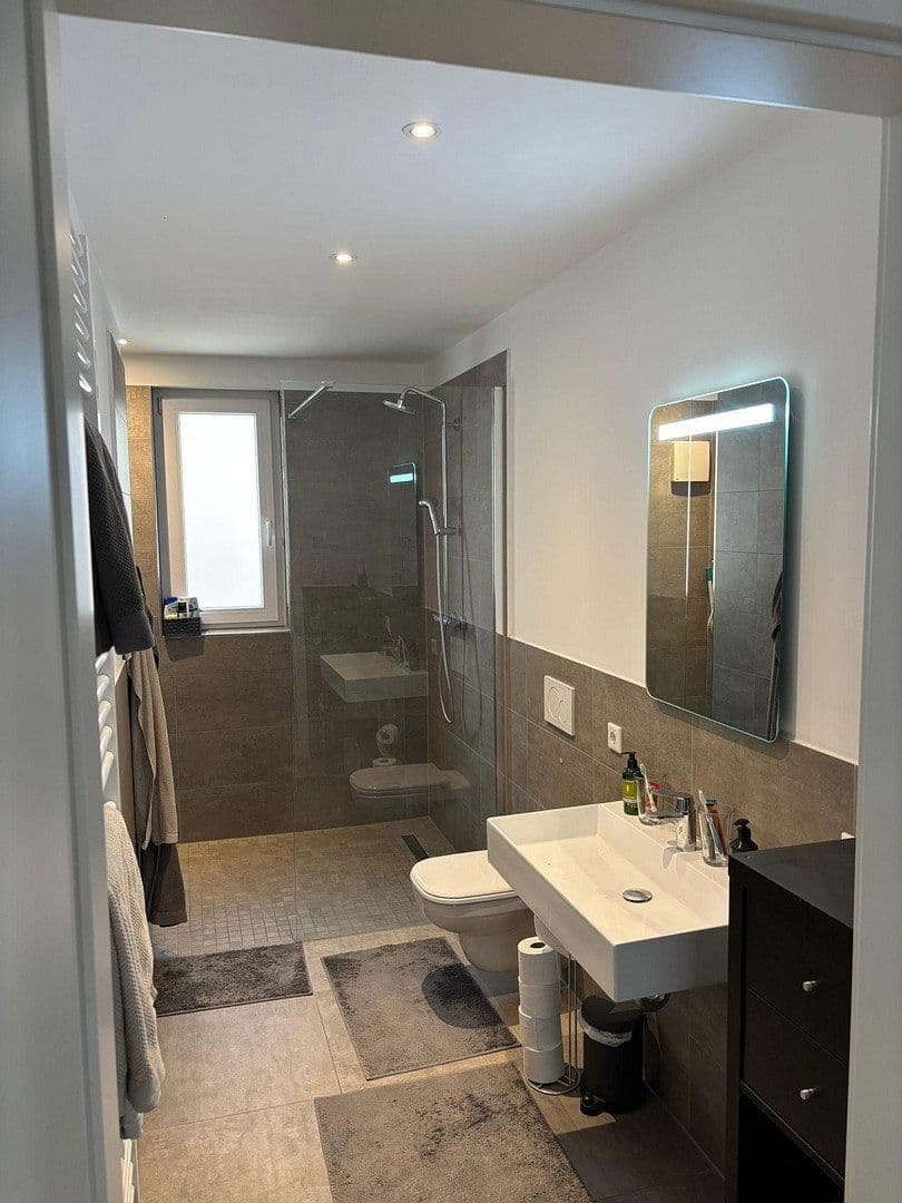 Prenájom bytu 2-izbový 86 m², Mandelring 24, Neustadt, Porýnie-Falcko Prenájom bytu 2-izbový 86 m², Mandelring 24, Neustadt, Porýnie-Falcko