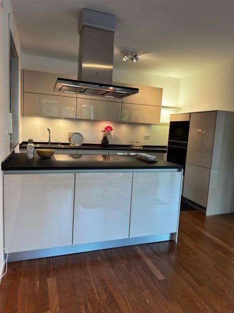 Predaj bytu 3-izbový 90 m², München, Bavorsko Predaj bytu 3-izbový 90 m², München, Bavorsko