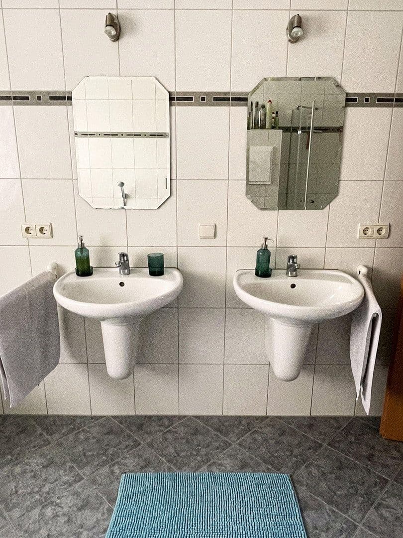 Predaj domu 290 m², pozemok 438 m², Queidersbach, Porýnie-Falcko Predaj domu 290 m², pozemok 438 m², Queidersbach, Porýnie-Falcko